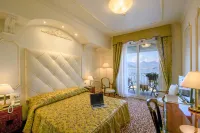 Hotel Astoria - balcony