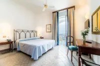 Hotel Sole Splendid Hotels near Parco Paradiso