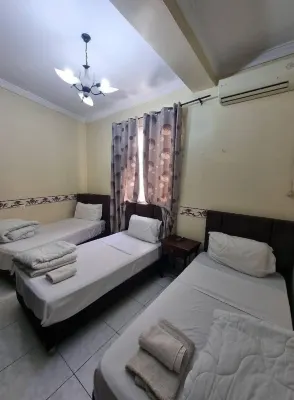 Hotel Ikram Hotels near Boulodrome hraoua