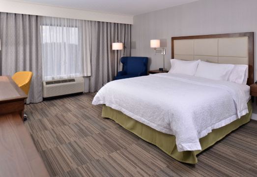 햄프턴 인 & 스위트 앤 아버 웨스트