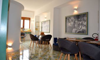 Luiselle Charming Accommodation Sorrento City Center