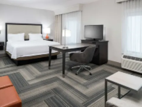 Hampton Inn & Suites Atlanta Perimeter Dunwoody Hotels in Dunwoody