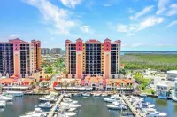 Cape Harbour 12th floor condo!!Low Season' Rates start at 950/week!!!