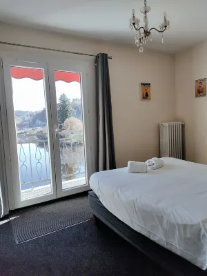 Le Bellerive Hotels in Augne