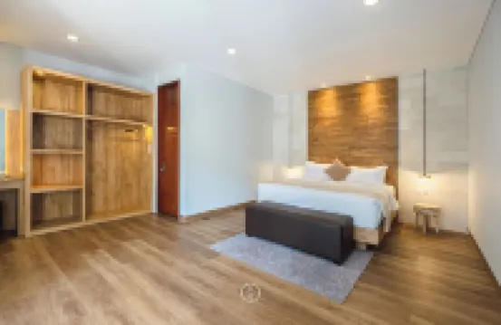 Atsuka Hill View Villa 8 Bedrooms with a Private Heated Swimming Pool