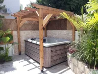 Villa - Sleeps 6 Free Parking & Heated Pool -  Casas de vacaciones