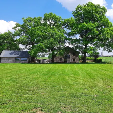 Wonderful Holiday Home in Gouvy with Hot Tub