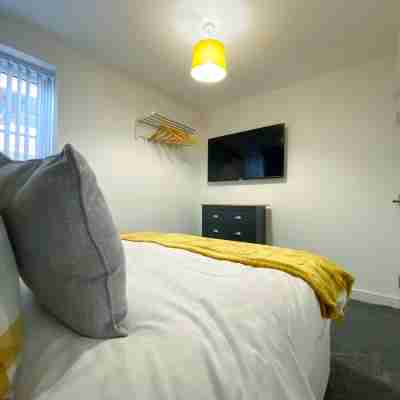 Kensington Suite Sasco Apartments Rooms