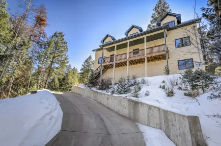 Peekaboo Mountain Отели рядом с достопримечательностью «Пайкс Пик - Америкас Маунтин»