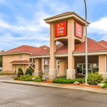 Econo Lodge Inn & Suites