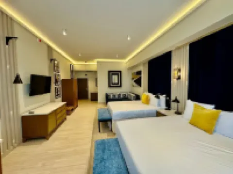 MetroArt Hotel Hotels near Museum of Contemporary Art