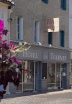 Hôtel les Thermes Hotels in Soubran