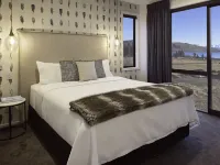 Ranginui at Lake Tekapo - breakfast