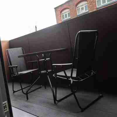 Apartment-sleeps4-streetparking-balcony-duplex Others