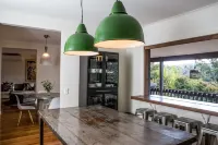 Furmston House & Studio Hotels in Badger Creek