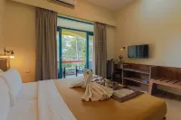 Carina Beach Resort