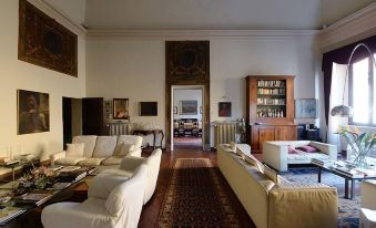 Palazzo Arrivabene B&B
