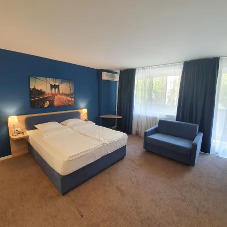Premium Crown Suites