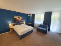 Premium Crown Suites