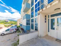 Spacious Studio with Balcony, Close to the Znjan Beach Hotels near Park