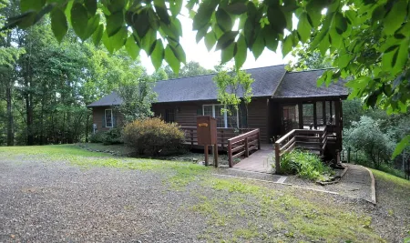 Creekview Cabin - A Perfect Escape