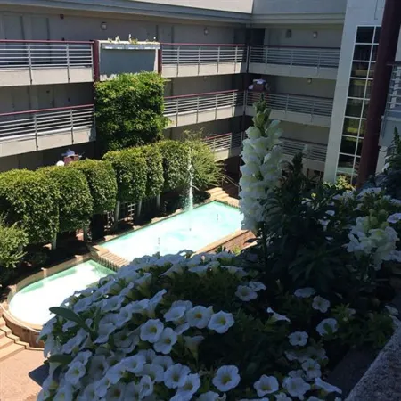 Cupertino Hotel