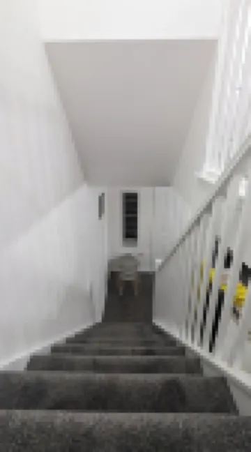 현대적인 집 - 4 베드룸 - 가족 친화적