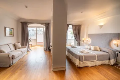 Covo dei Saraceni Hotels near Trout Farm