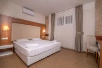 Ponz Hotel Hotel di Kadinlar Denizi Mahallesi