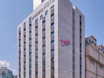 Dubai Hotel