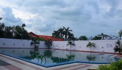 โรงแรมสตาร์ไลท์เนปาลกันจ์ โรงแรมใน