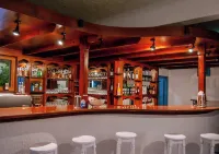 Bluu Bahari Hotel - bar
