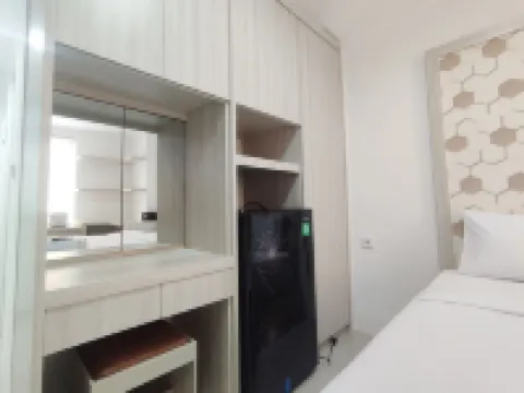 Nice Cozy Studio at Paltrow City Apartment Hotels in Banyumanik