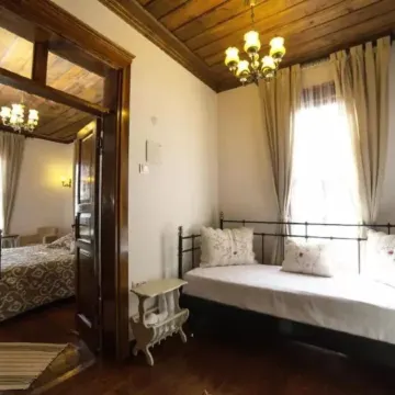 Aristonicus Boutique Hotel