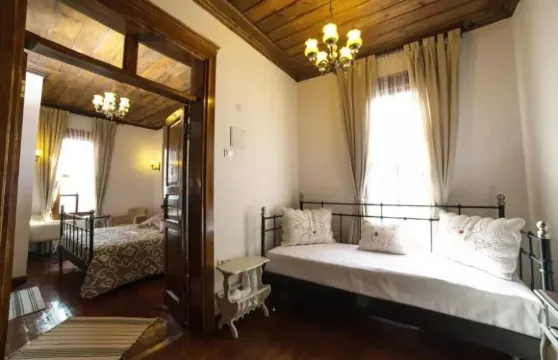 阿里斯託尼克斯精品酒店