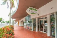 Inner City One Bedroom Apartment with Pool View 22 Hotel di Cairns
