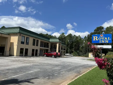 Royal Inn & Suite