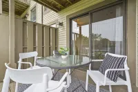 Troon Golf Bungalow - Branson - Golf Course View & on-Site Amenities Hotel a Branson Township