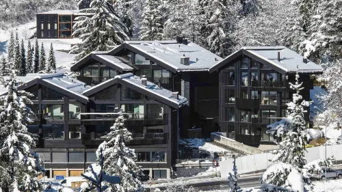 Black Summit Boutique Resort Laax Hotels in Rueun