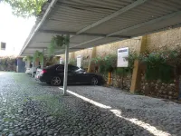 Hotel Concierge Plaza Colima - parking