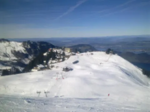 精靈 - 三卧室公寓，可容納6位客人，帶庭院