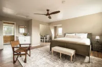 Chateau Syrah by AvantStay Picturesque Estate w Pool, Hot Tub, Pool Table & Table Tennis