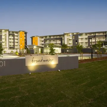 Broadwater on the Peninsula Отели рядом с достопримечательностью «Голден-Бич»