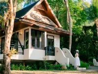 象島昆查拉布裡度假村 灘瑪詠瀑布附近的飯店