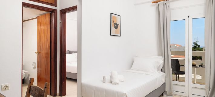 Thelèsi Apartments, 100m from the Beach Hotels in Stalos