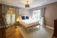 Host & Stay - River View Cottage - parking