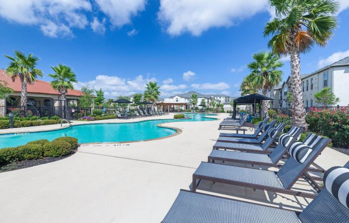 Bright and Spacious Apartments at Century Stone Hill North in Pflugerville, Austin