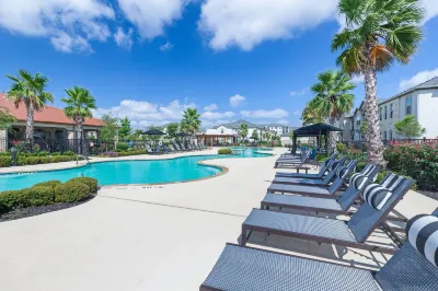 Bright and Spacious Apartments at Century Stone Hill North in Pflugerville, Austin Hotels in Pflugerville