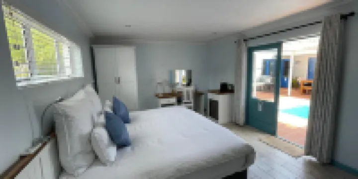 BlueSky Arniston Guest House - Chambre De Luxe Queen