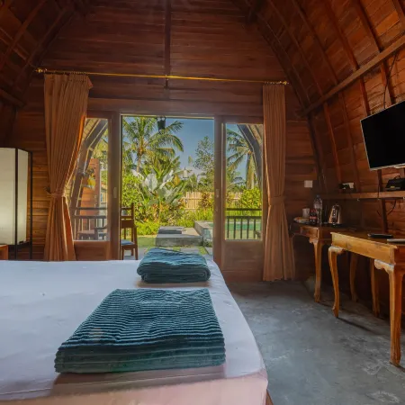 Kubu Selat Villa and Glamping